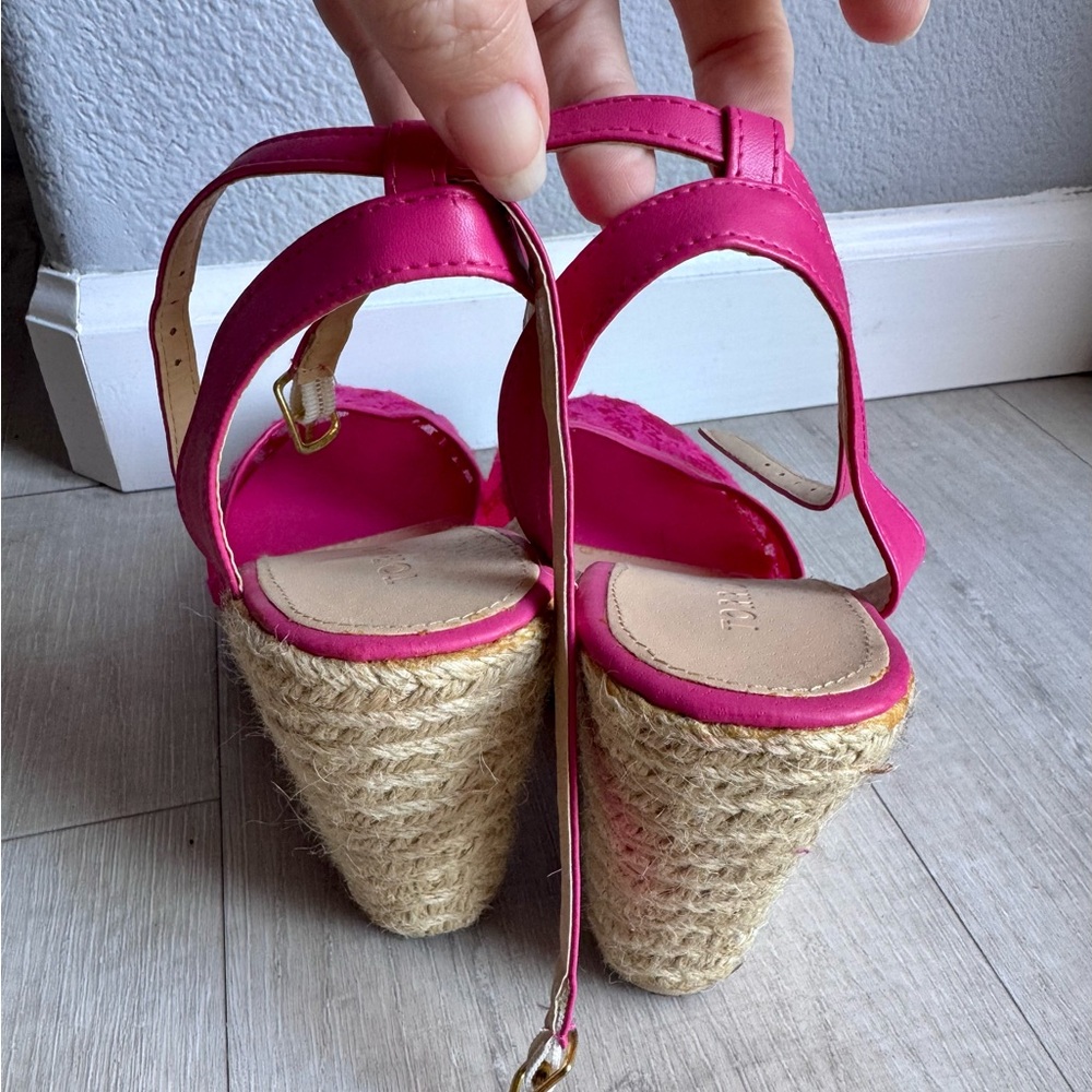 Torrid Hot Pink Lace Espadrille Wedge Heels Size 8.5 Ankle Strap 4.5" Platform